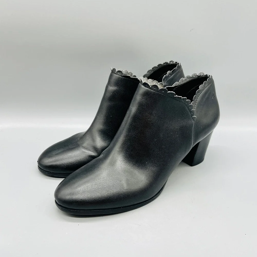 Jack Rogers Boots Womens 9 Black Leather Ankle Scalloped Trim Block Heel Shoes